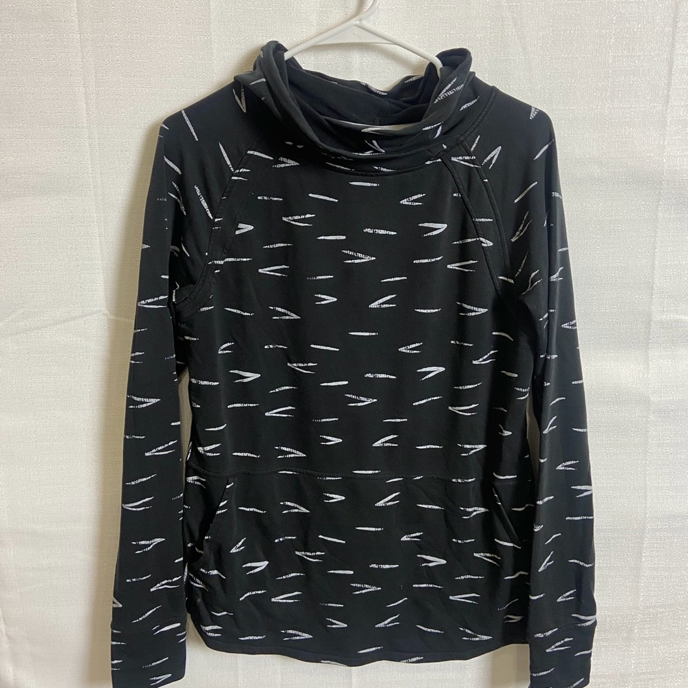 Title Nine Manresa Black hoodie size medium